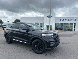 Used 2022 Ford Explorer XLT image 1