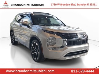 New 2025 Mitsubishi Outlander SEL image 1