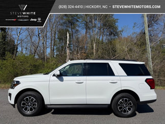 Used 2024 Ford Expedition XLT image 1