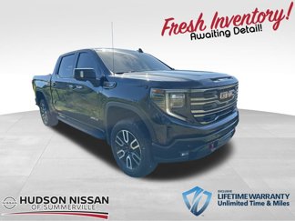 Used 2025 GMC Sierra 1500 AT4 w/ AT4 Premium Package image 1