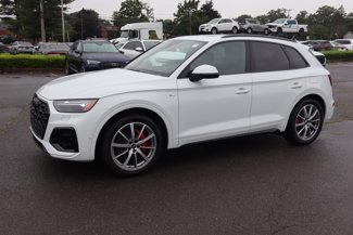 Used 2024 Audi Q5 e Prestige w/ Prestige Package image 1