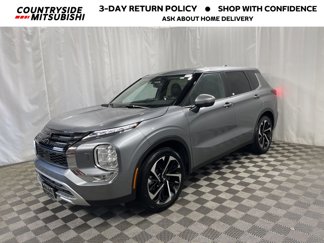 Used 2024 Mitsubishi Outlander SE Black Edition image 1
