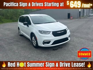 New 2025 Chrysler Pacifica Select image 1