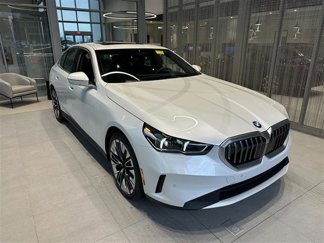 New 2025 BMW 530i xDrive w/ Premium Package image 1
