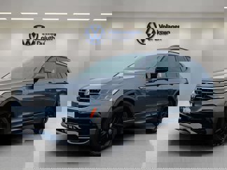 Certified 2022 Volkswagen Tiguan SE R-Line image 1