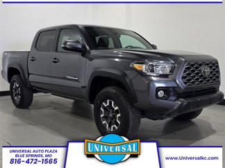 Used 2023 Toyota Tacoma TRD Off-Road image 1