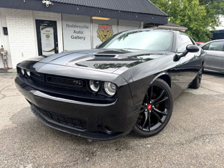 Used 2017 Dodge Challenger R/T Plus image 1