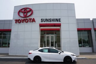 New 2025 Toyota Camry SE image 1