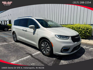 Used 2021 Chrysler Pacifica Touring-L image 1