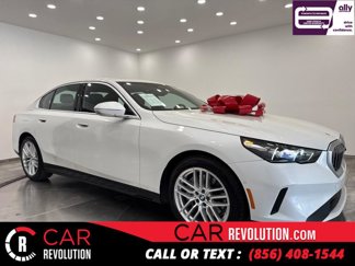 Used 2025 BMW 540i xDrive w/ Premium Package image 1