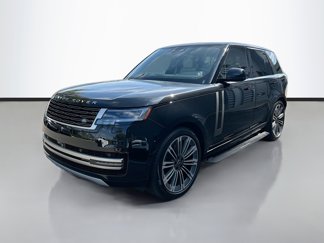 Used 2024 Land Rover Range Rover SE image 1