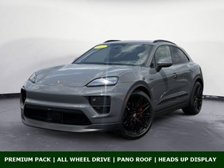 Used 2025 Porsche Macan 4S Electric image 1