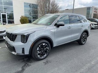 New 2025 Kia Sorento S image 1