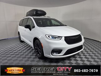 New 2025 Chrysler Pacifica Select image 1