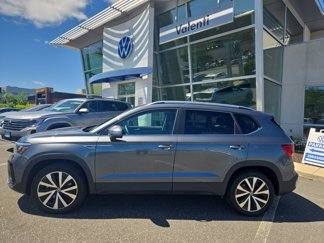 Certified 2022 Volkswagen Taos SE image 1