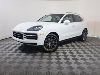 Certified 2024 Porsche Cayenne image 1