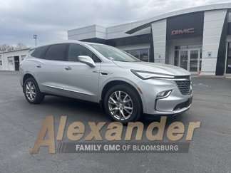 Used 2022 Buick Enclave Essence w/ Experience Buick Package image 1