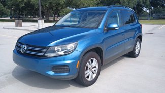 Used 2017 Volkswagen Tiguan S image 1