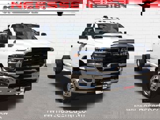 New 2026 RAM 3500 Tradesman video 1