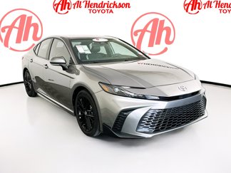Certified 2025 Toyota Camry SE image 1