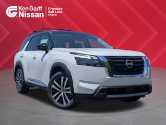 New 2025 Nissan Pathfinder Platinum image 1
