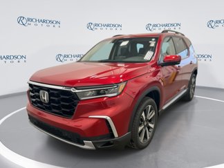 New 2025 Honda Pilot Touring image 1