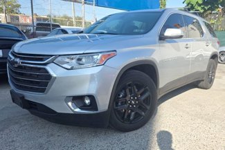 Used 2021 Chevrolet Traverse LT image 1