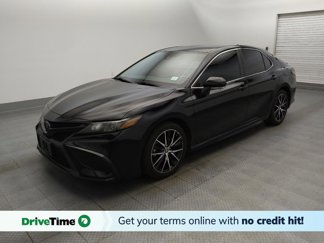 Used 2022 Toyota Camry SE image 1