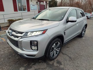 Used 2024 Mitsubishi Outlander Sport SE image 1