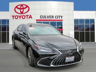 Used 2024 Lexus ES 300h w/ Luxury Package image 1