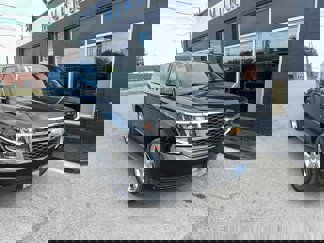 Used 2017 Chevrolet Suburban LT image 1