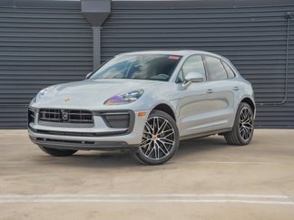 Certified 2025 Porsche Macan image 1