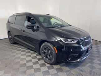 New 2025 Chrysler Pacifica Premium image 1