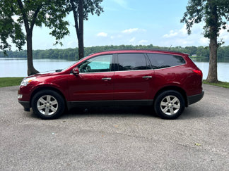 Used 2011 Chevrolet Traverse LT image 1