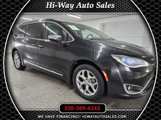 Used 2017 Chrysler Pacifica Limited w/ UConnect Theater Package image 1
