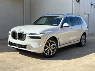 New 2025 BMW X7 xDrive40i w/ Premium Package image 1