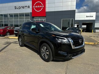 New 2025 Nissan Pathfinder SL image 1