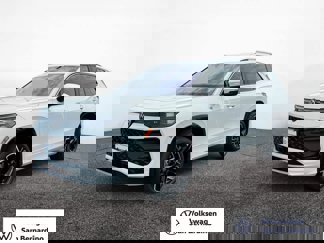 New 2025 Volkswagen Tiguan SEL R-Line image 1