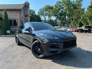 Used 2024 Porsche Cayenne Coupe image 1
