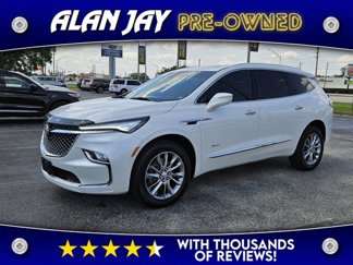 Used 2023 Buick Enclave Avenir image 1