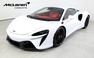 New 2025 McLaren Artura image 1