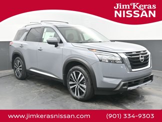 New 2025 Nissan Pathfinder Platinum image 1