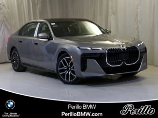 Used 2025 BMW 760i xDrive w/ Executive Package image 1