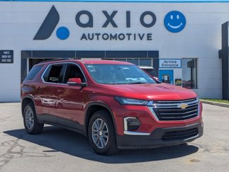 Used 2023 Chevrolet Traverse LT image 1