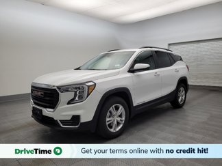 Used 2023 GMC Terrain SLE w/ Driver Convenience Package image 1