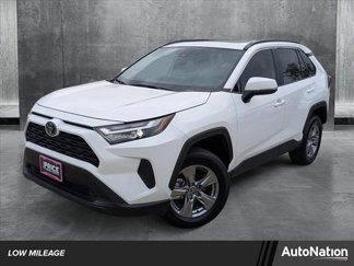 Used 2025 Toyota RAV4 XLE image 1