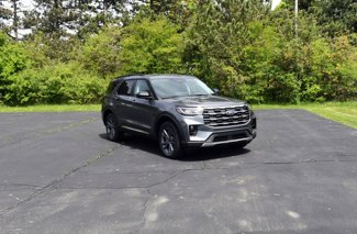 New 2025 Ford Explorer Active w/ Active Comfort Package image 1