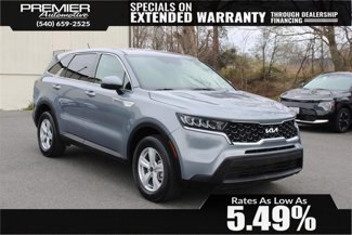Used 2023 Kia Sorento LX image 1
