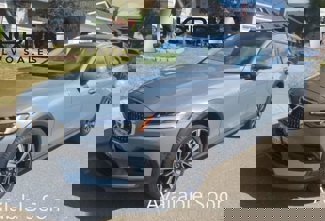 Used 2022 Volvo V60 T5 Cross Country w/ Advanced Package image 1