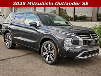 New 2025 Mitsubishi Outlander SE image 1